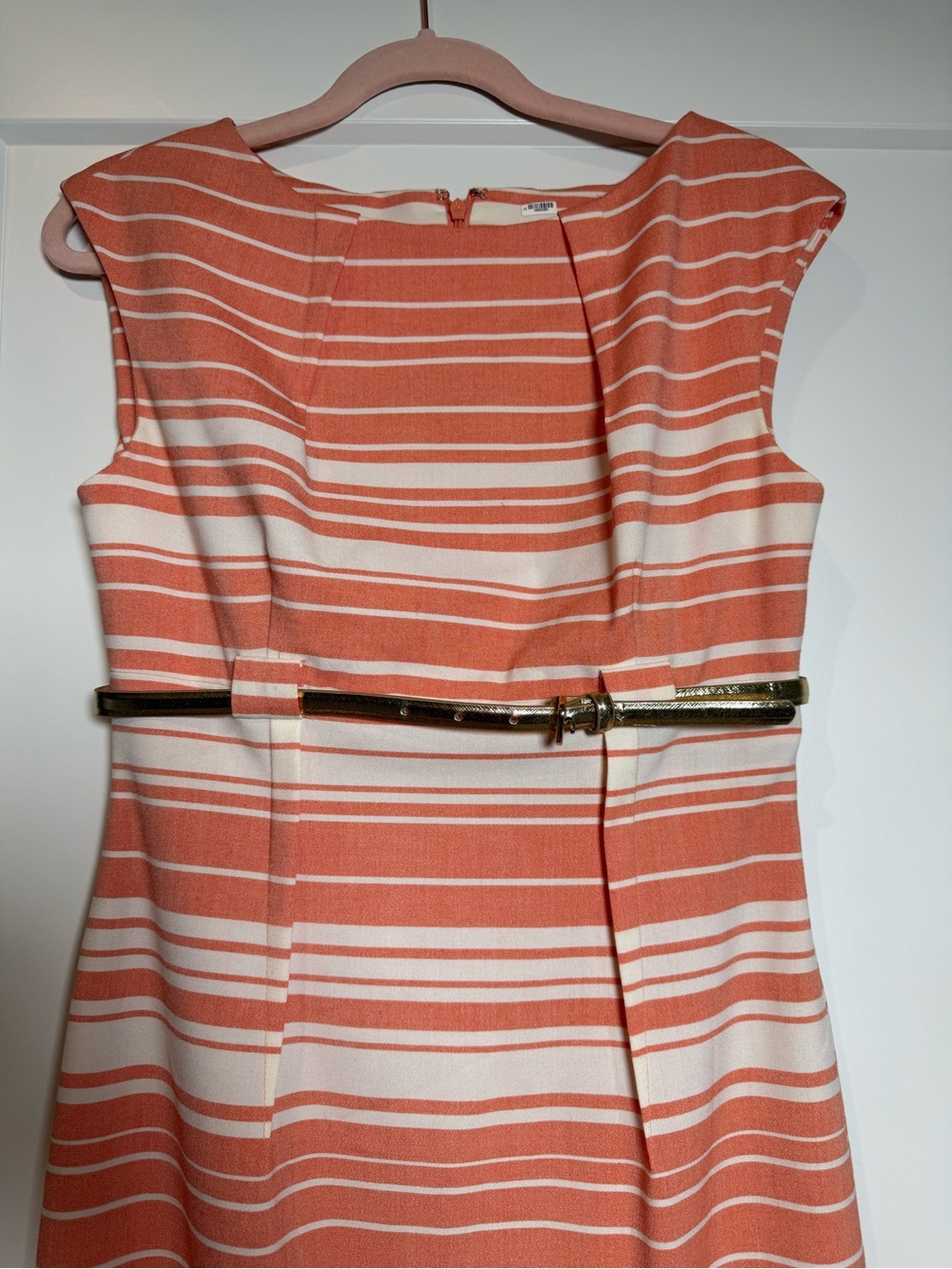 Calvin Klein Coral White Striped Sheath Dress Gold Belt Size 2 - Picture 3 of 4